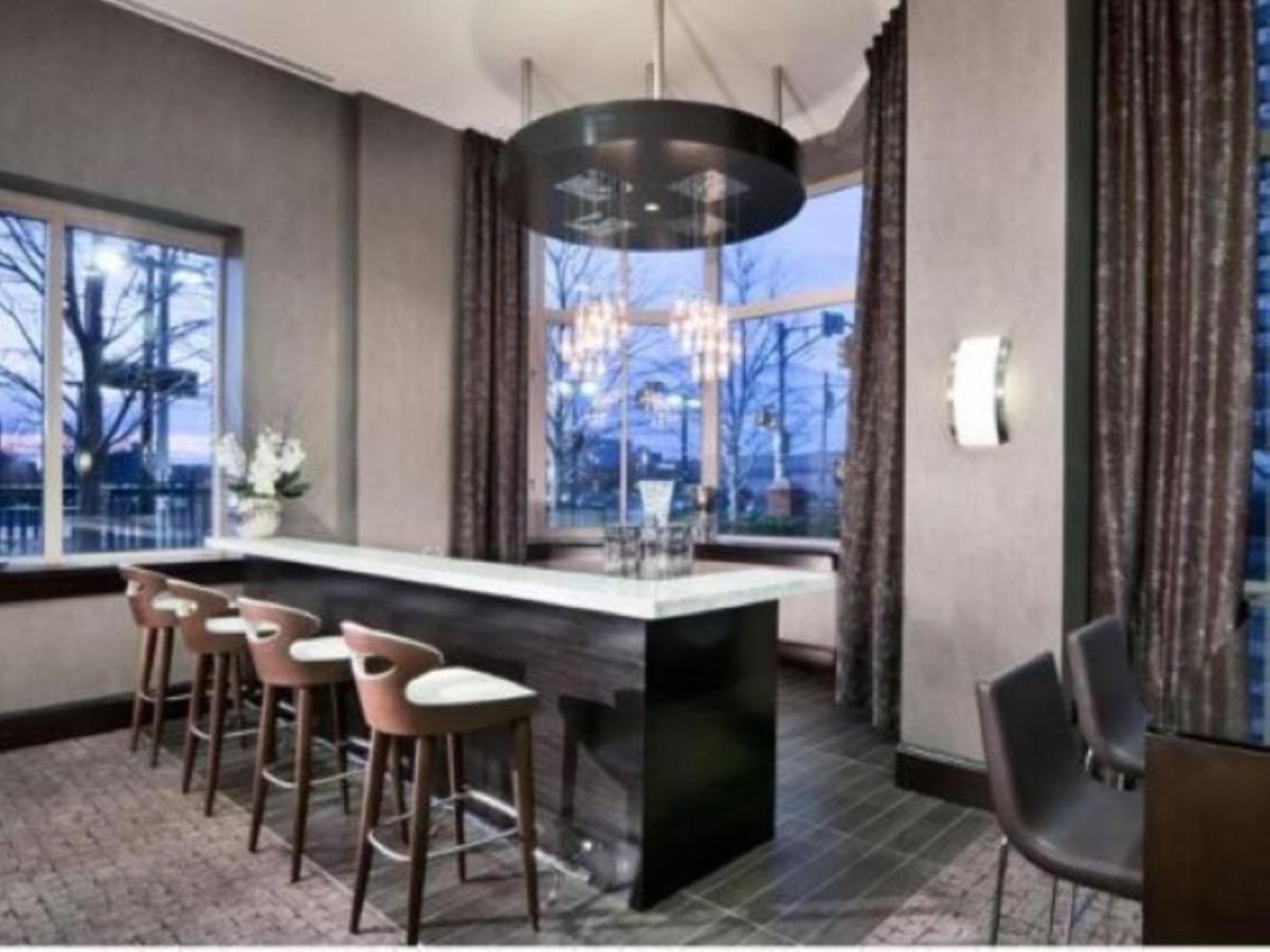 Bluebird Suites Near Newport Centre Jersey City Exteriör bild
