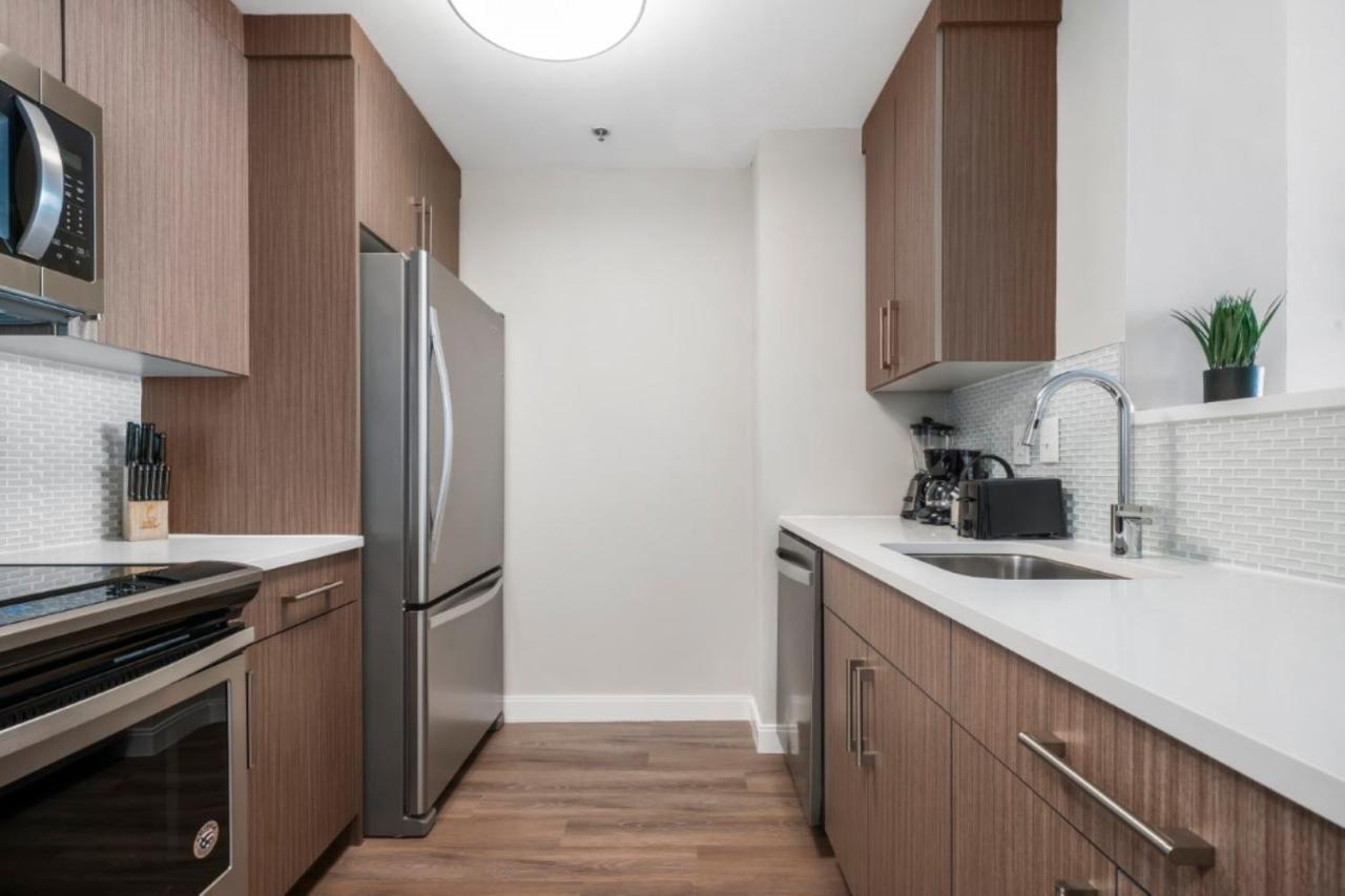 Bluebird Suites Near Newport Centre Jersey City Exteriör bild